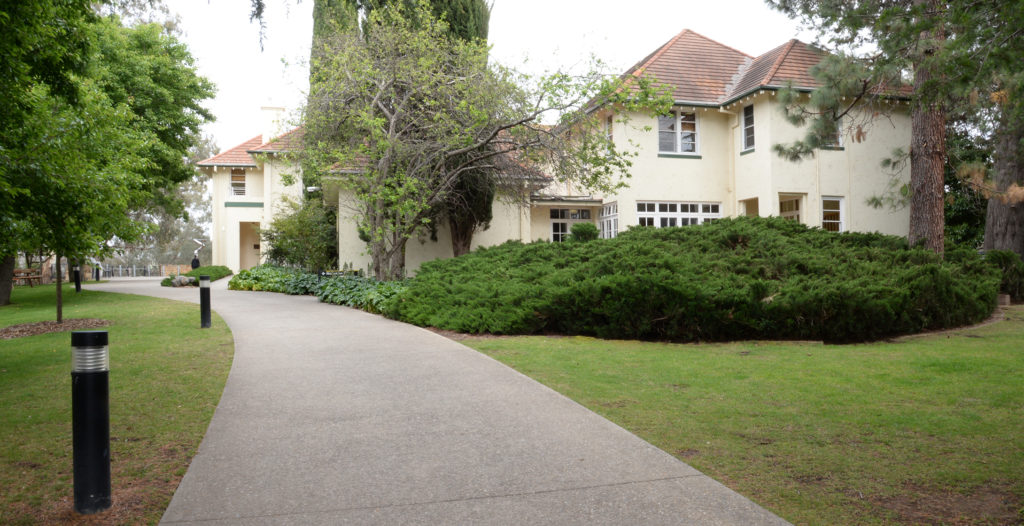 Old Canberra House 2180 x 1120 GML