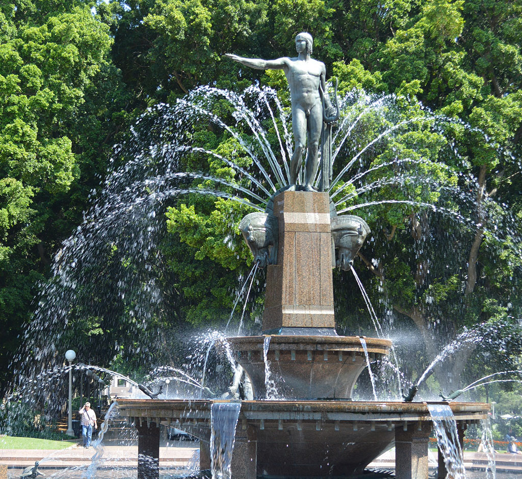 Hyde Park fountain - 1024 x 940 - GML